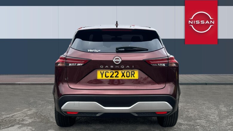 Nissan Qashqai 1.3 DiG-T MH N-Connecta 5dr Petrol Hatchback